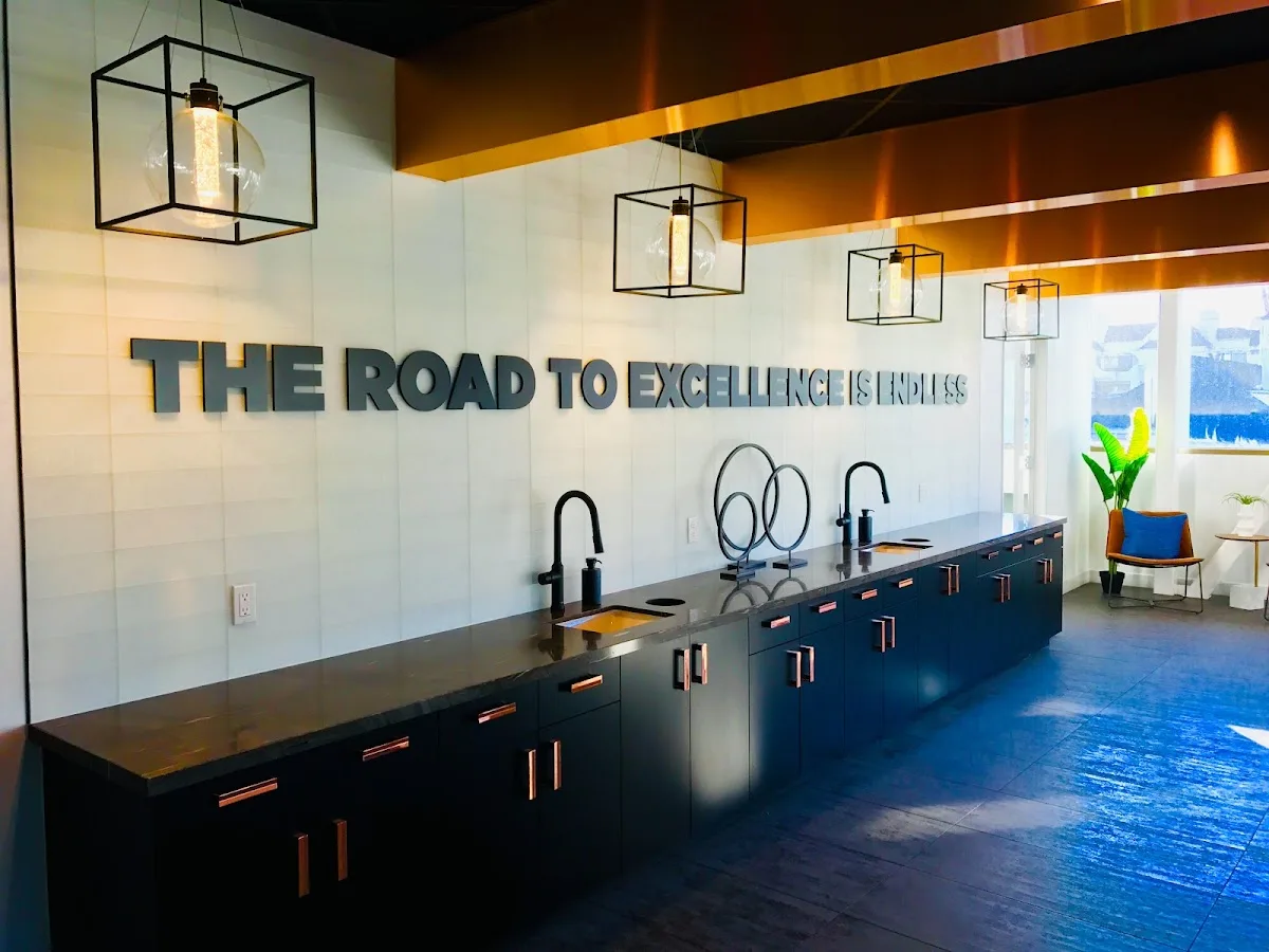 4M Dental Implant Center — photo 3