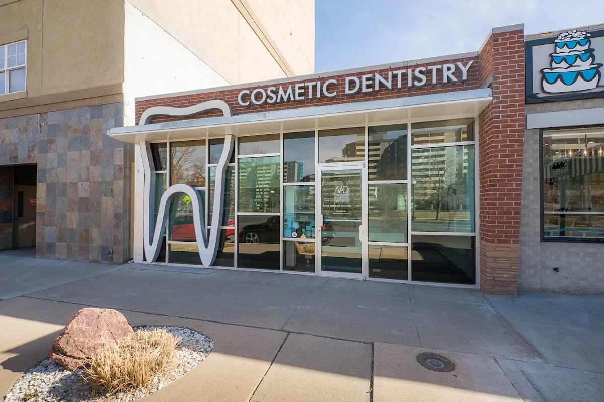 Advanced Aesthetic Dentistry — photo 1