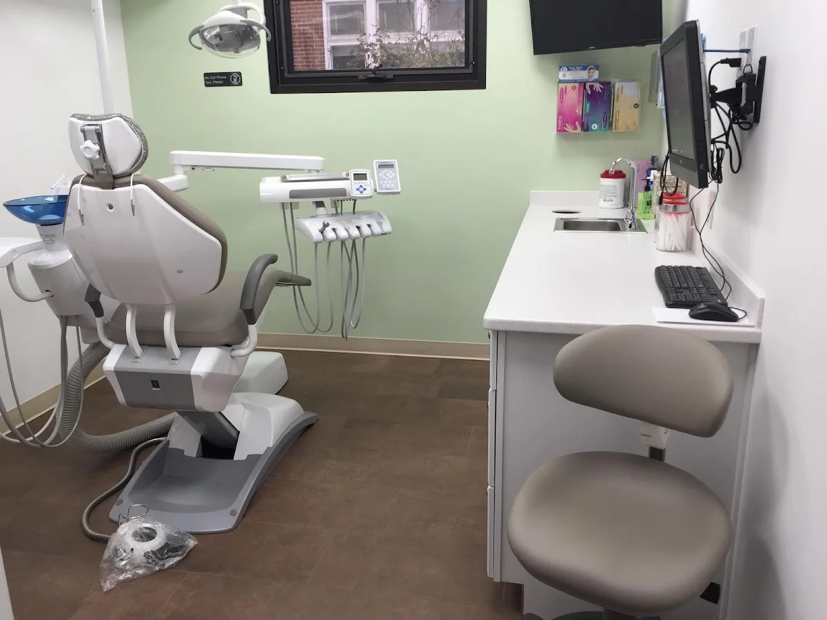 Advanced Cosmetic and Implant Dentistry — photo 1