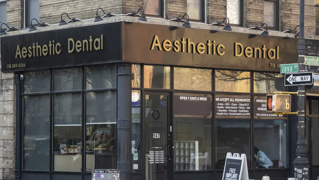 Aesthetic Dental Greenpoint Brooklyn — photo 1