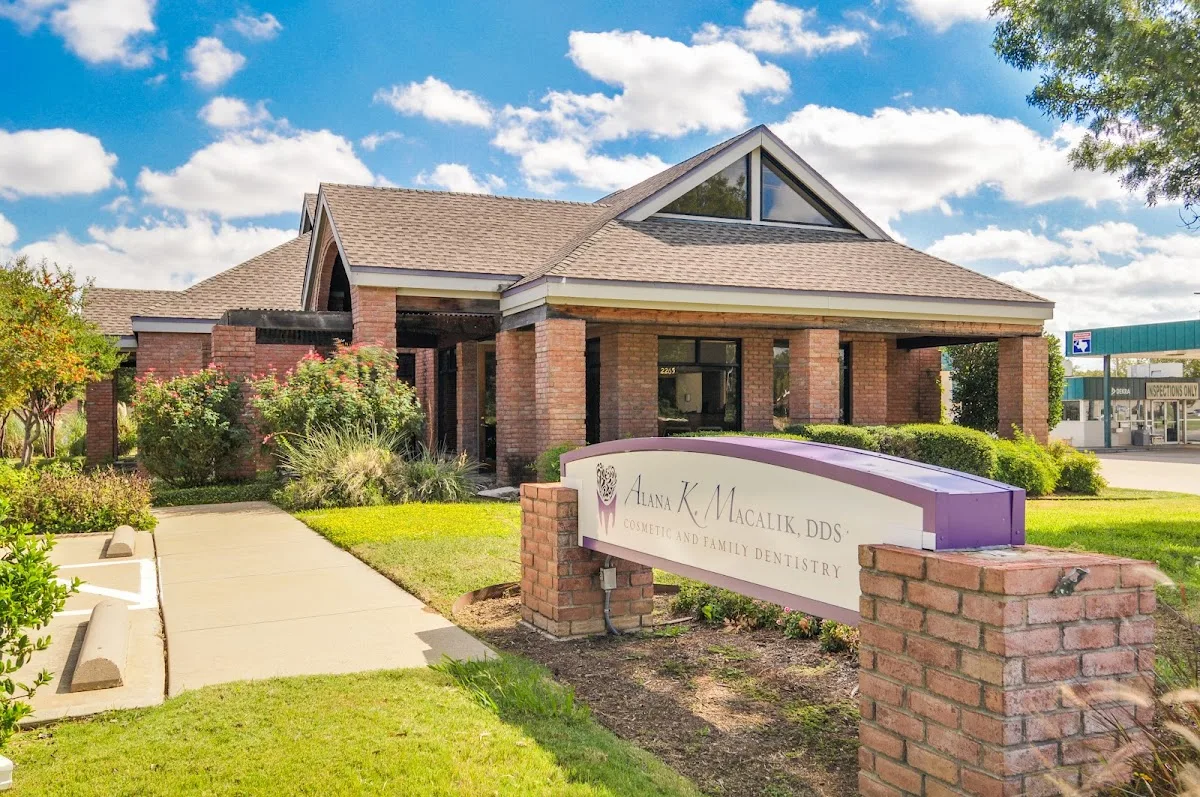 Alana K Macalik DDS — photo 1