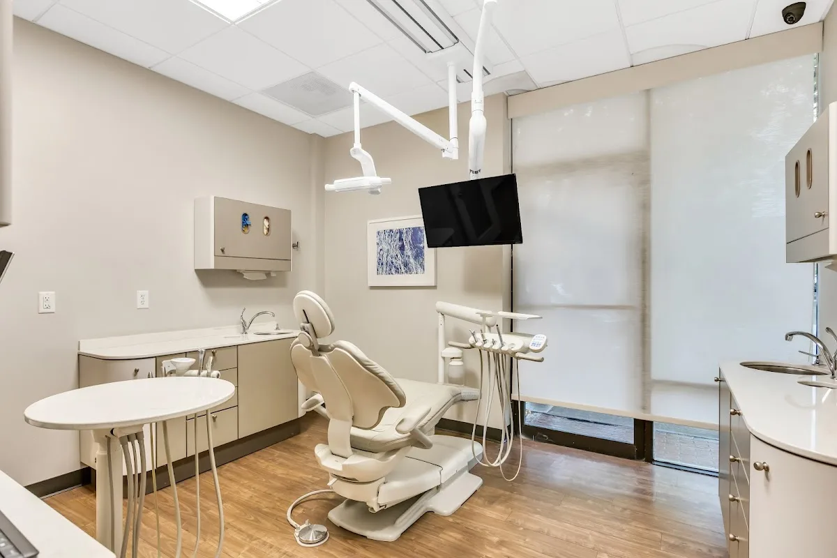 Alhambra Dental Plaza Sacramento — photo 3