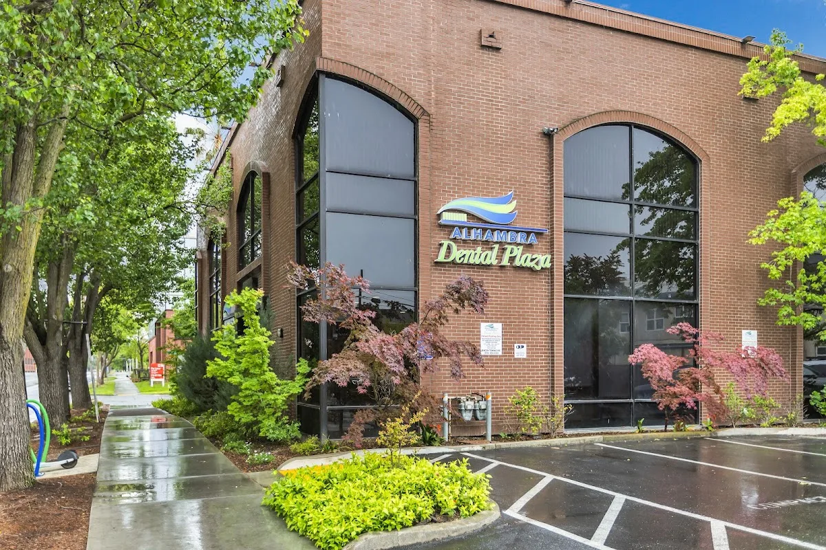 Alhambra Dental Plaza Sacramento — photo 4