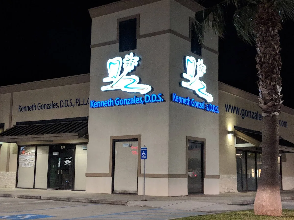 Allen Dental Group Lamar Park — photo 4