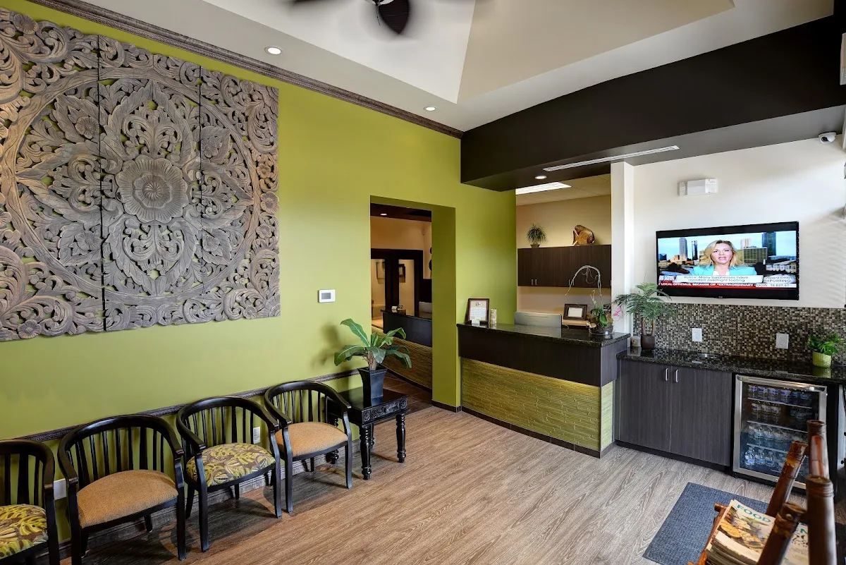 Alluring Smiles — photo 1