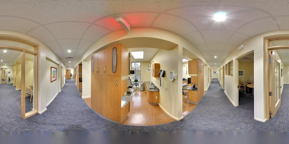 Associates in Periodontics Dr Adisa Ratanasirintrawoot and Dr. William Burns — photo 3