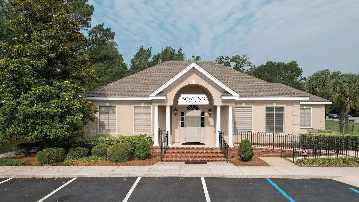 Bowling Dentistry: Aesthetic | Comprehensive | Sedation — photo 1