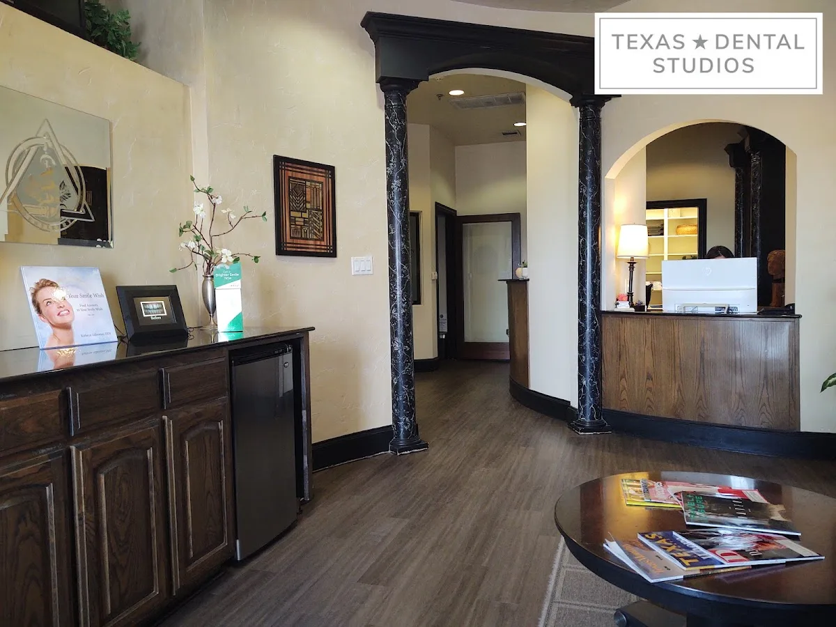 Carrollton Dental Studio - Dr Linh Nguyen — photo 2