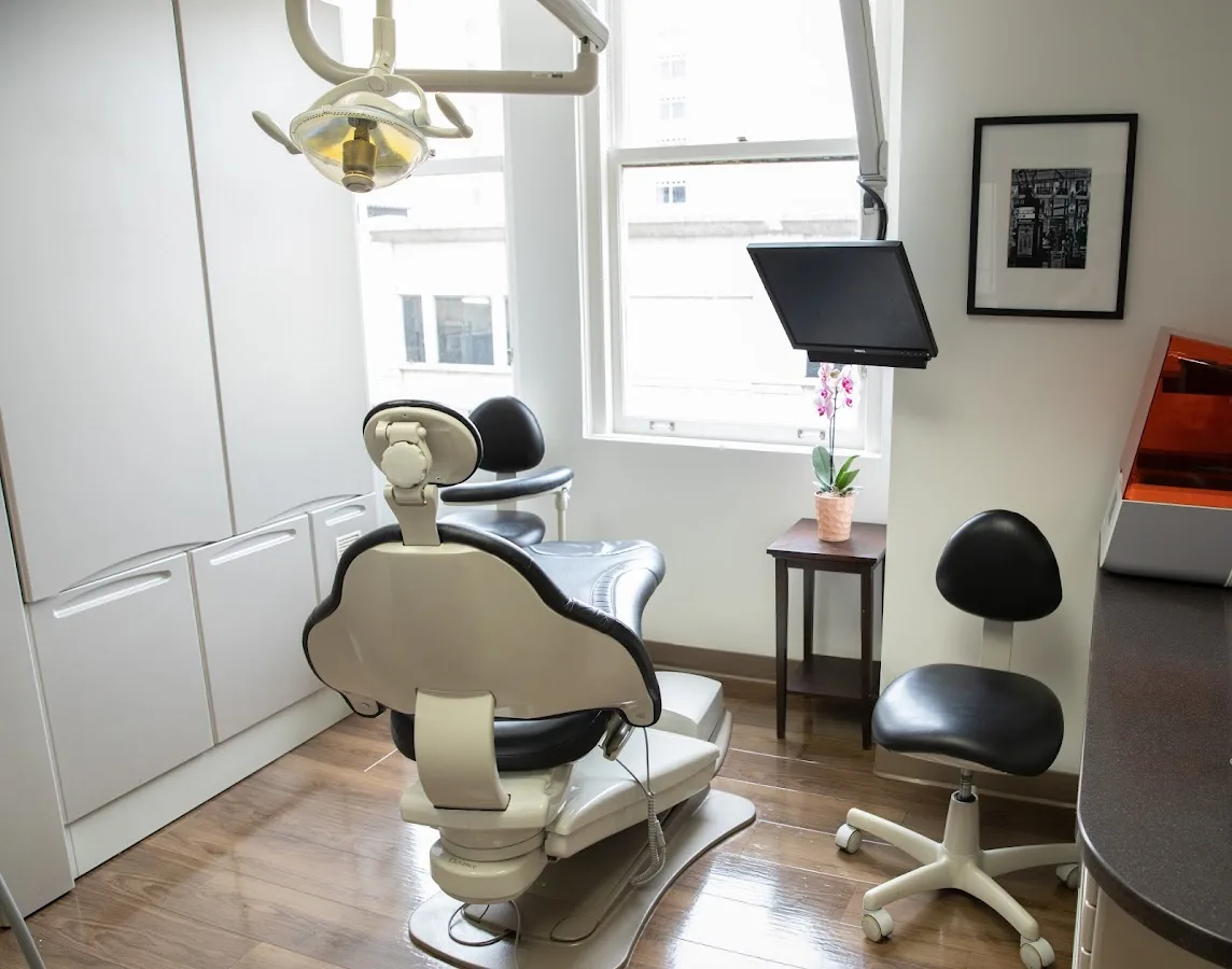 Centerport Cosmetic & Implant Dentistry — photo 2