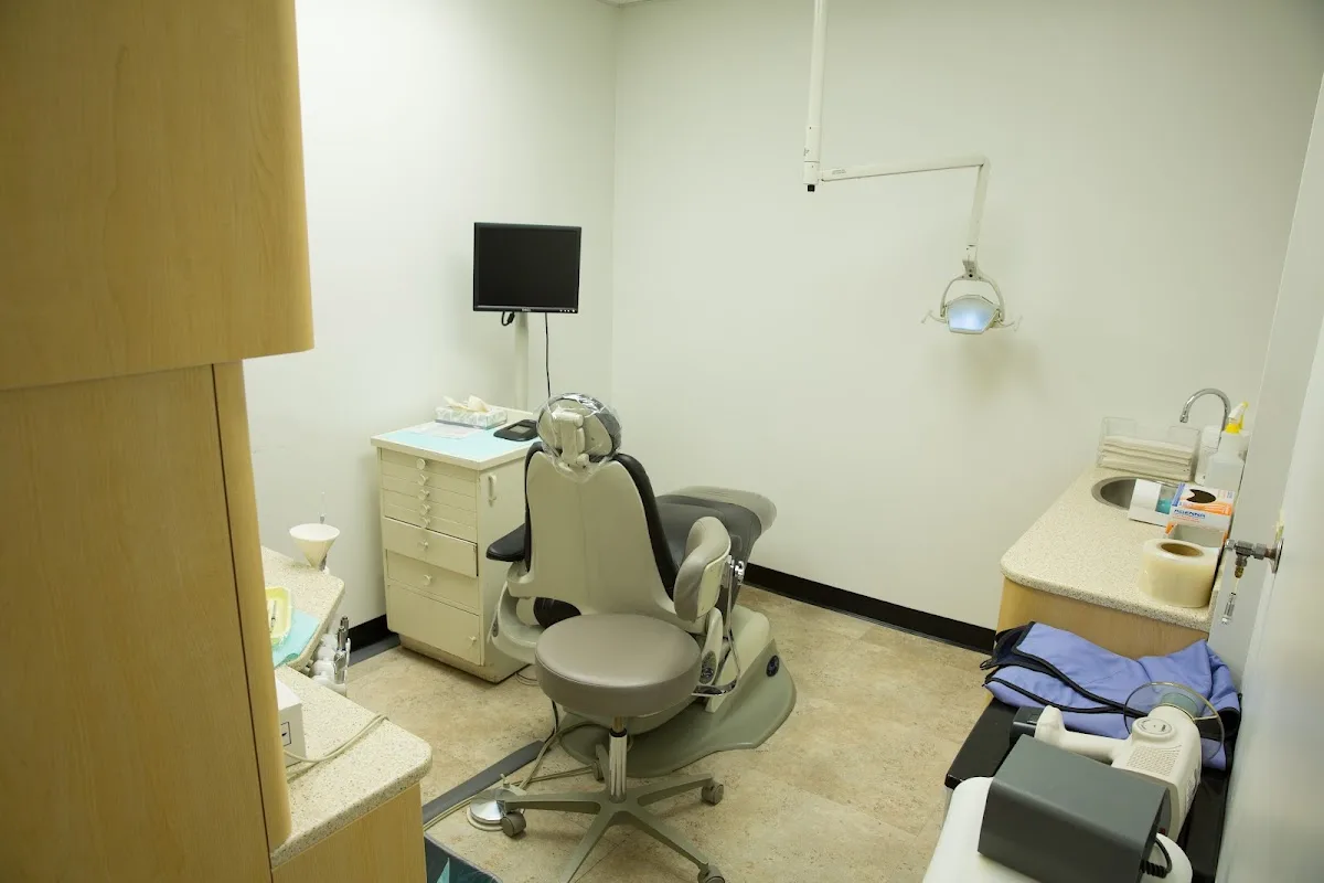 Char Dental — photo 2