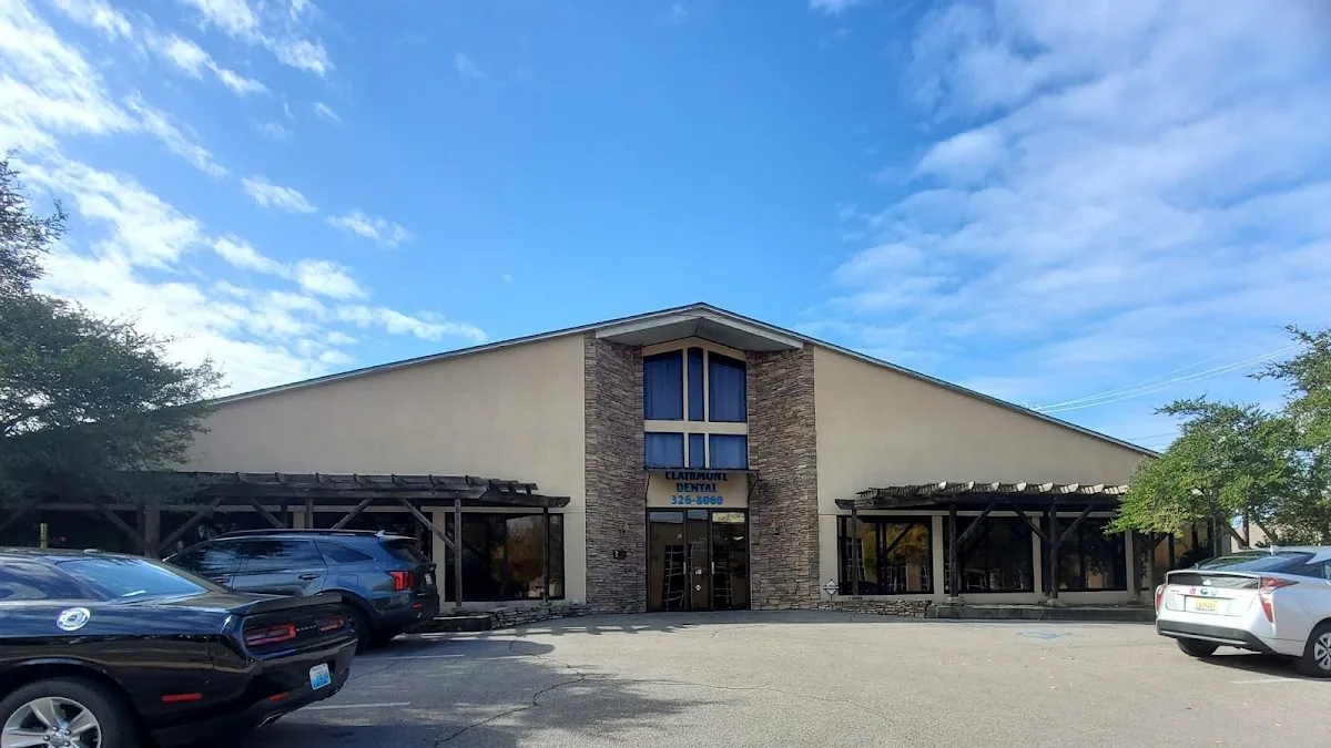 Clairmont Cosmetic & Family Dentistry — photo 1