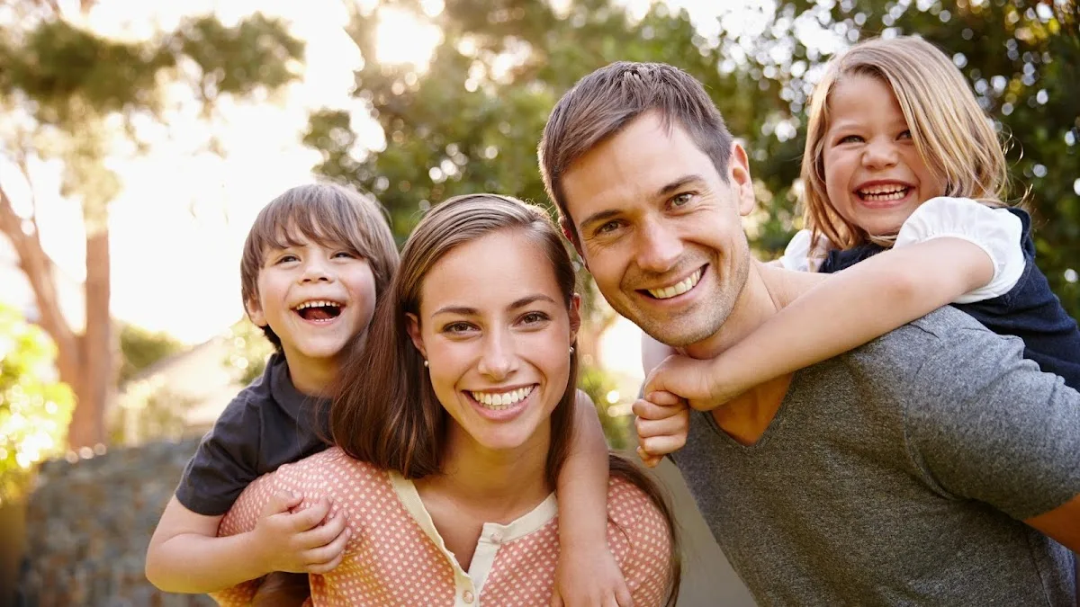 Delicate Smiles — photo 4