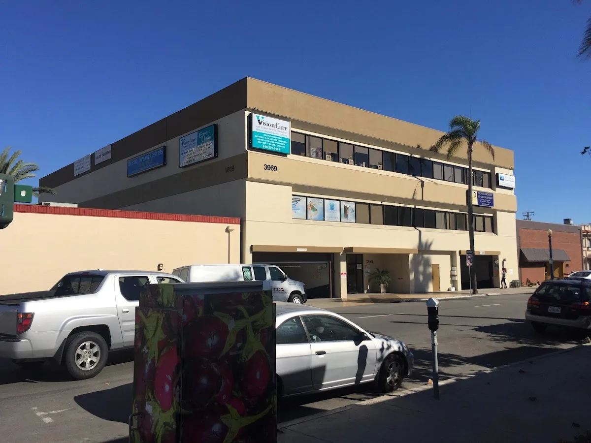 Dentique Cosmetic Dentistry Studio — photo 5