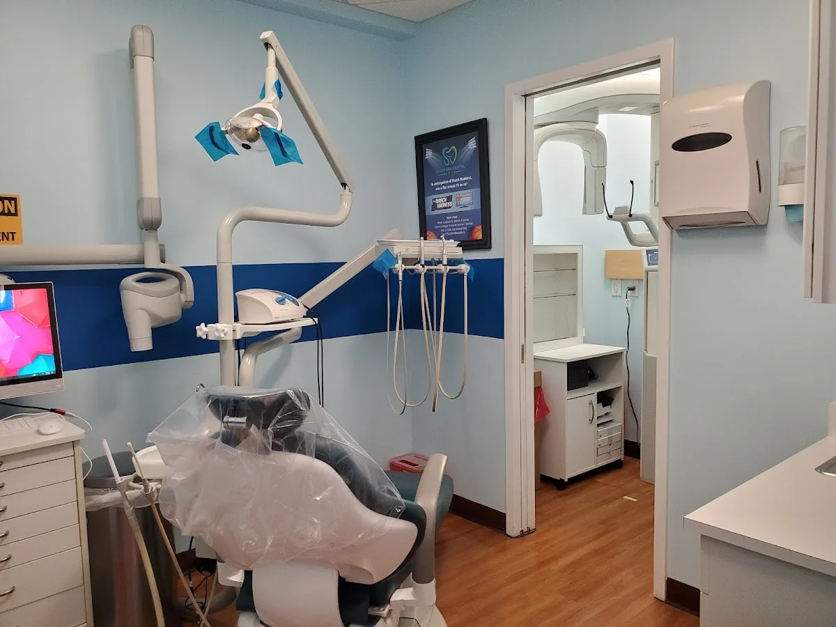 Dentist in Stamford CT - Supreme Dentist Stamford - Dental Implant Specialist and Emergency Dentist — photo 4