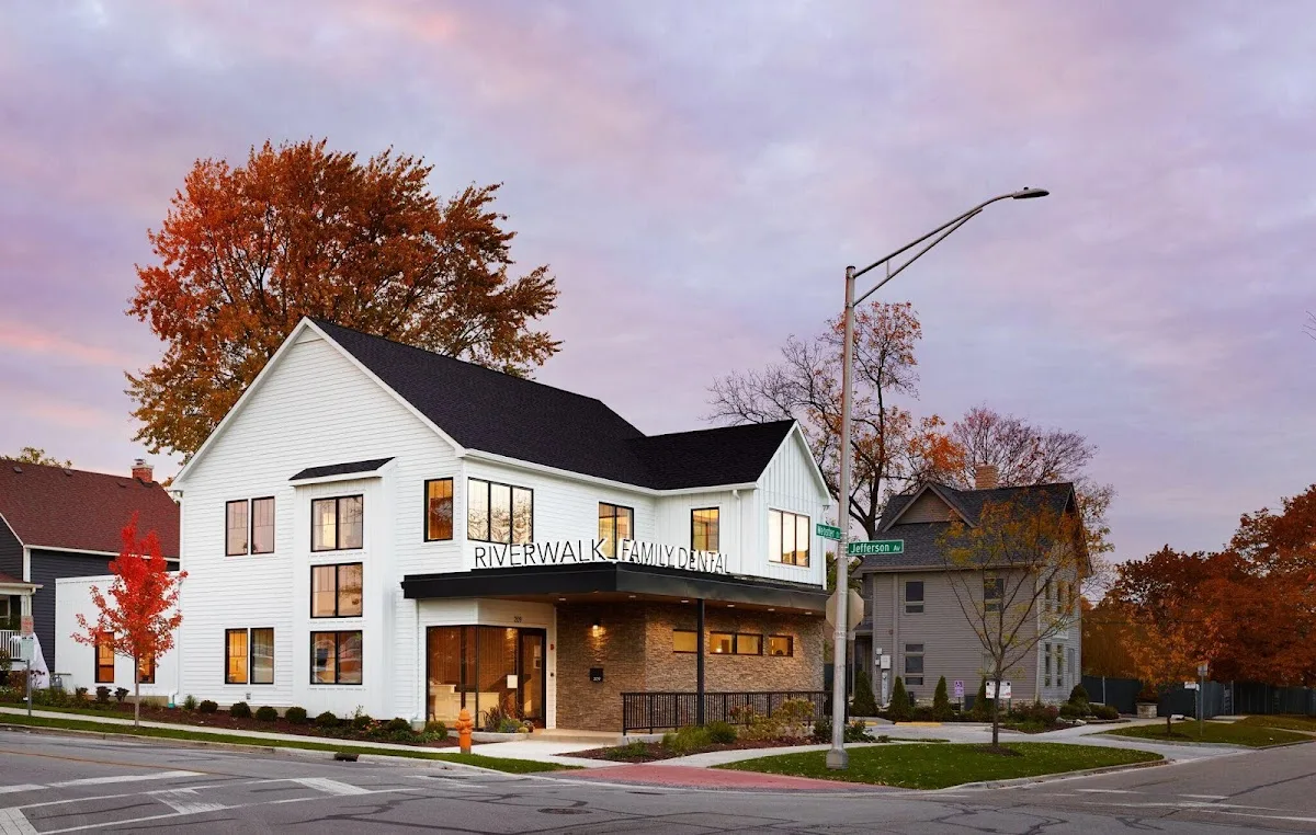 Dentist Naperville - Living Well Dental Group — photo 5