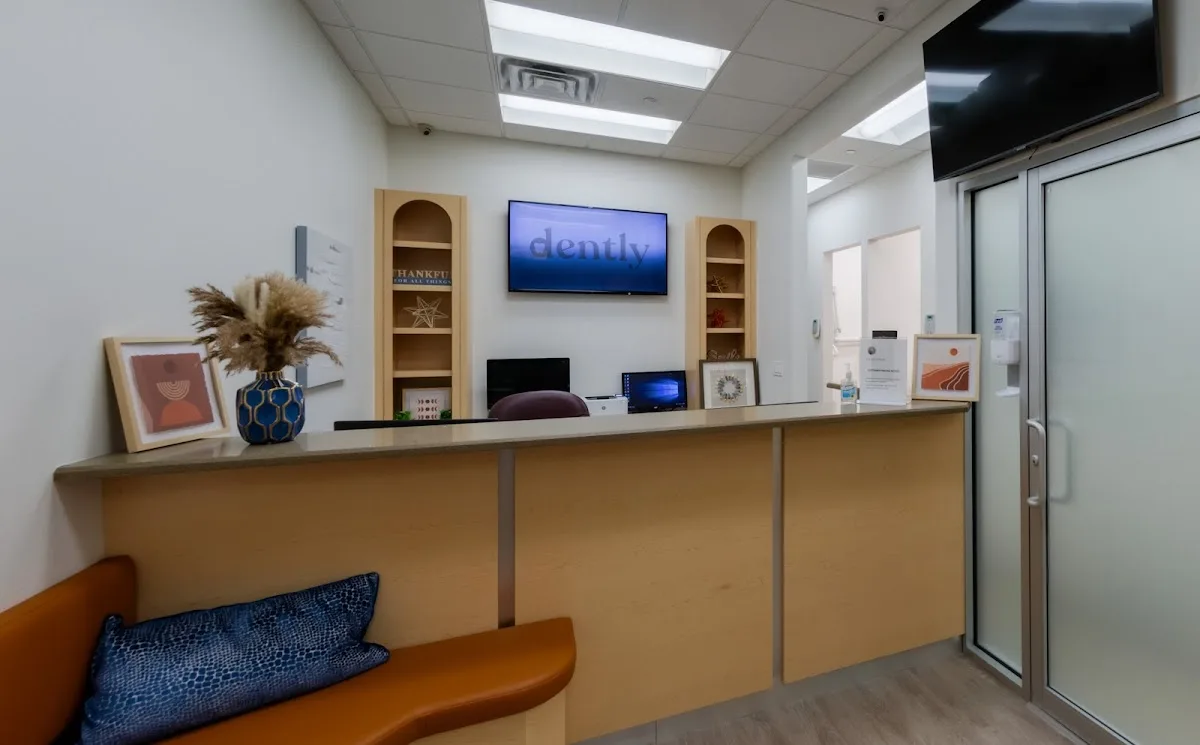 Dently: Cosmetic Dentistry in Williamsburg — photo 1