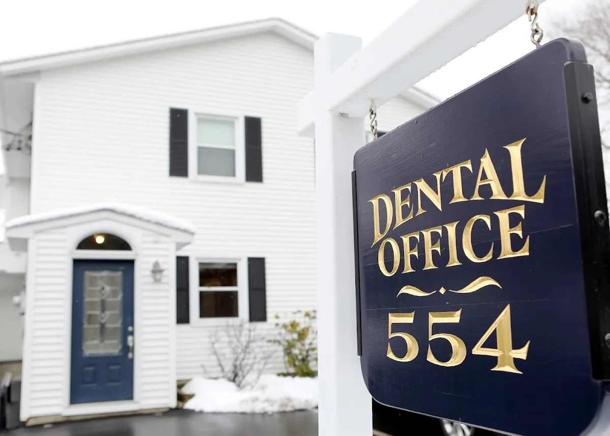 DeSanti & Linden Dentistry