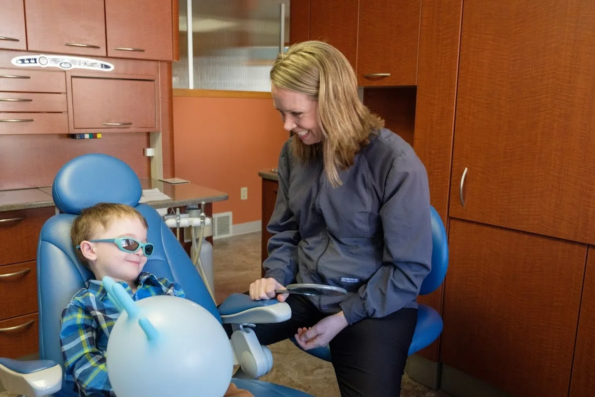 Downriver Smiles — photo 1