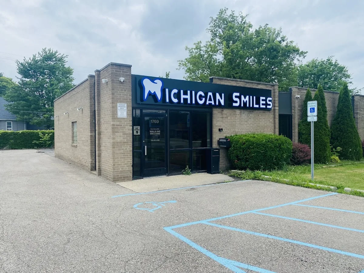 Dr. Ruaa Waely - Michigan Smiles Family Dental — photo 2