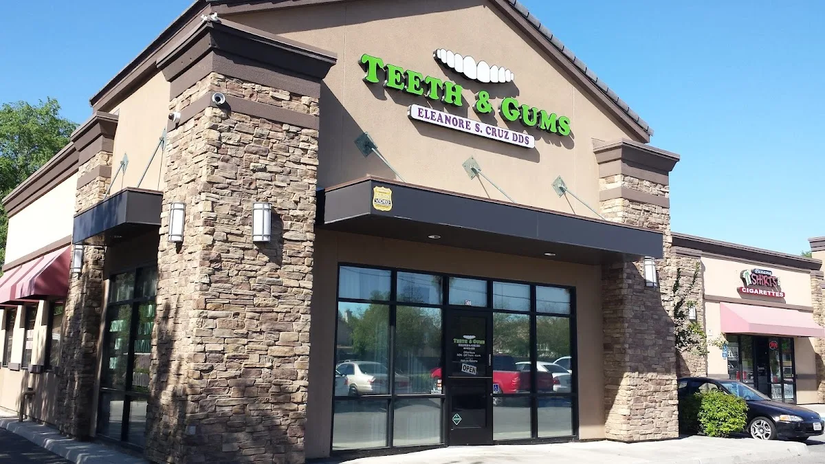 First Choice Dentistry - Dentist Bakersfield CA - Cometic Dentist in Bakersfield — photo 4