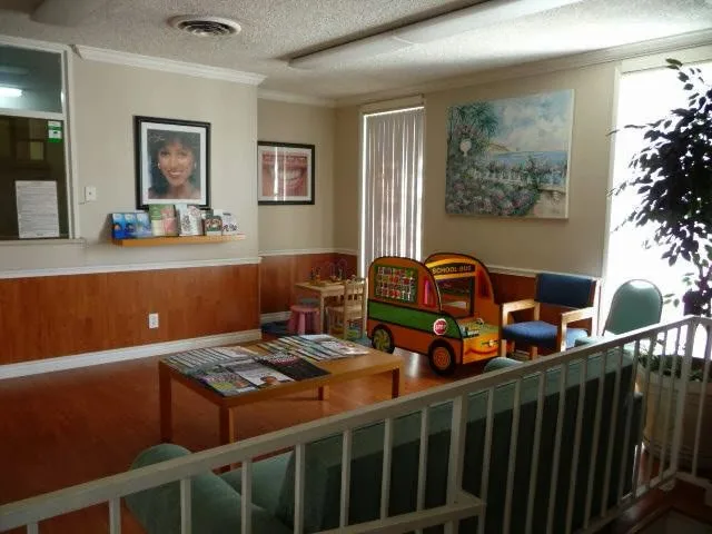 Friendly Smile Dental — photo 1