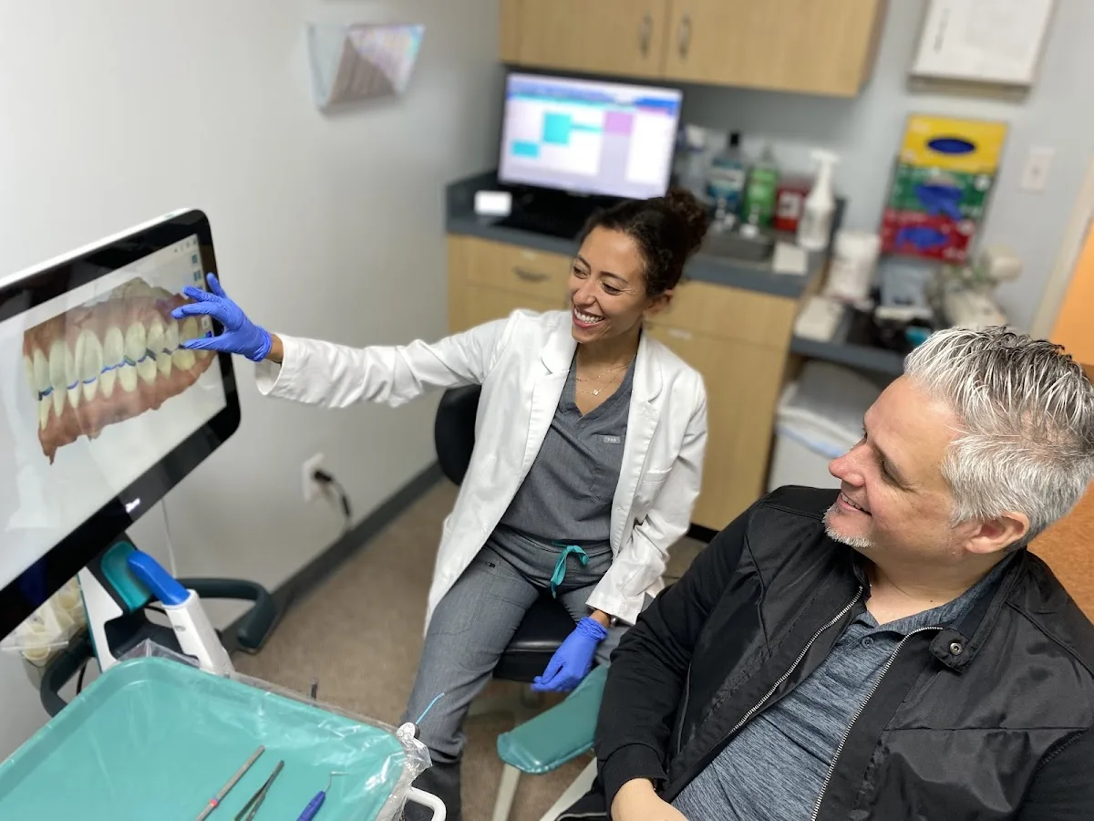 Grand Central Smiles — photo 3