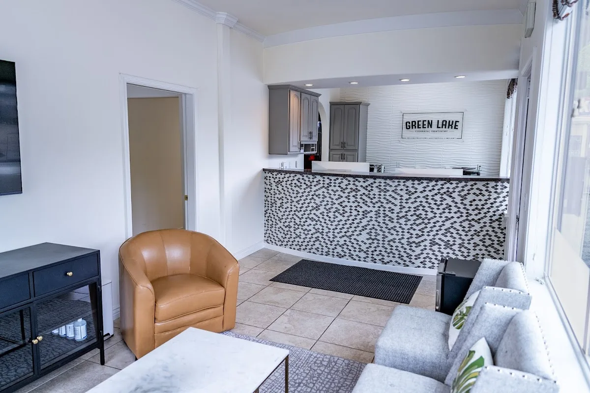 Green Lake Cosmetic Dentistry — photo 1