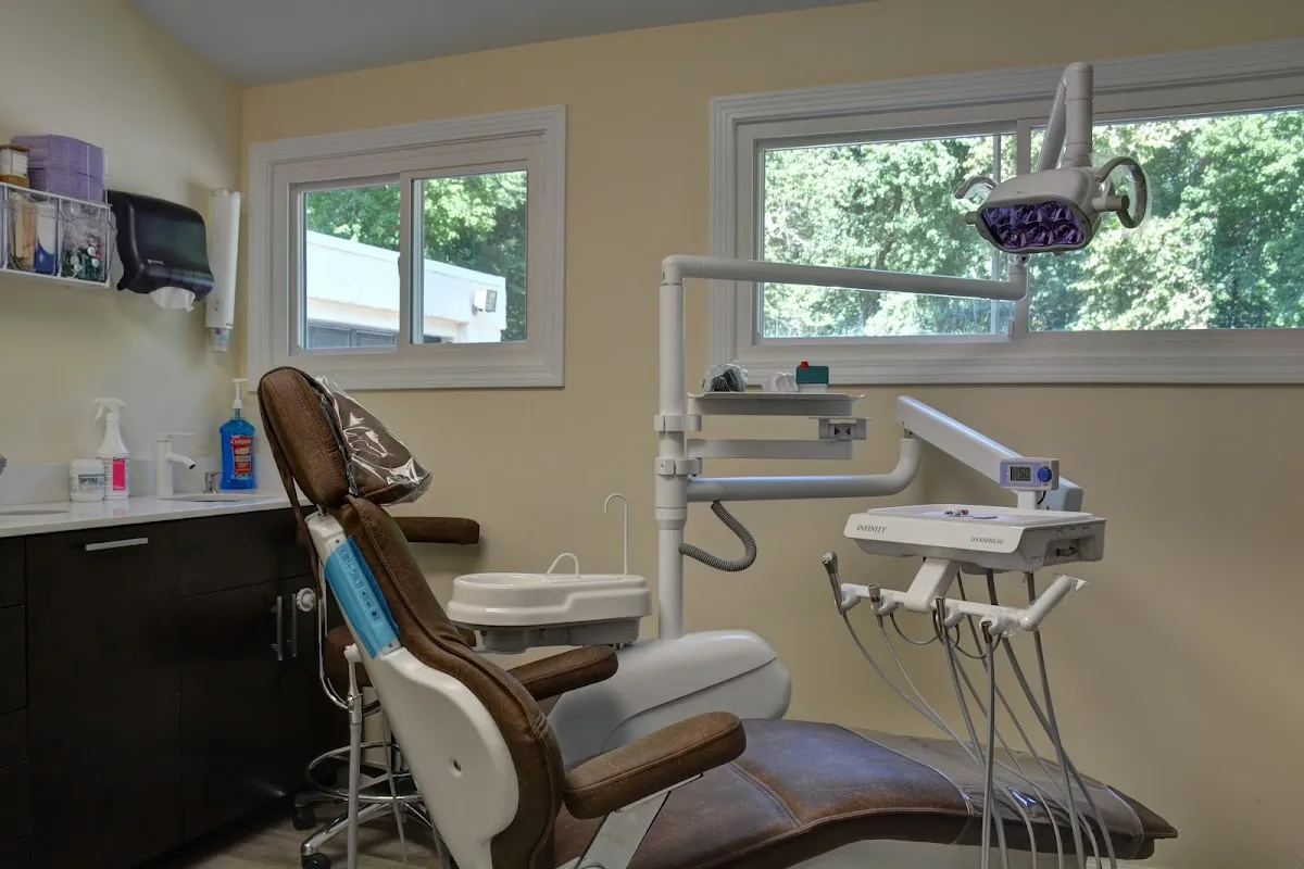 Hartford Family Dentist - Dental Implant Specialist and Emergency Dentist — photo 5