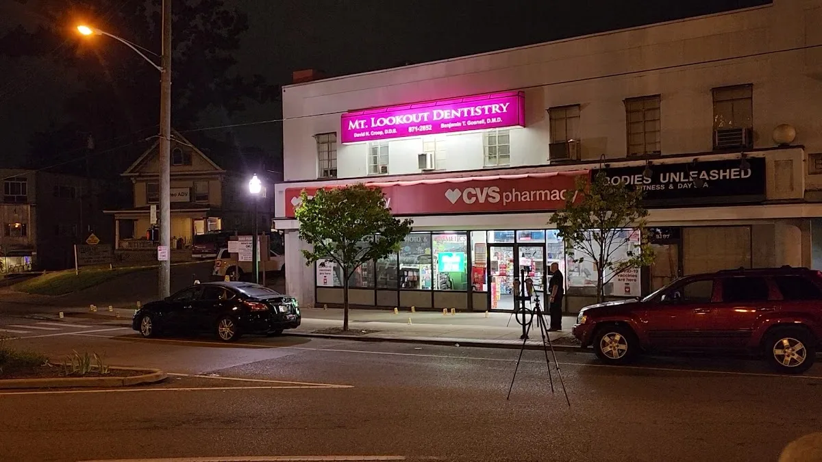 Hyde Park Dental Arts, LLC — photo 5