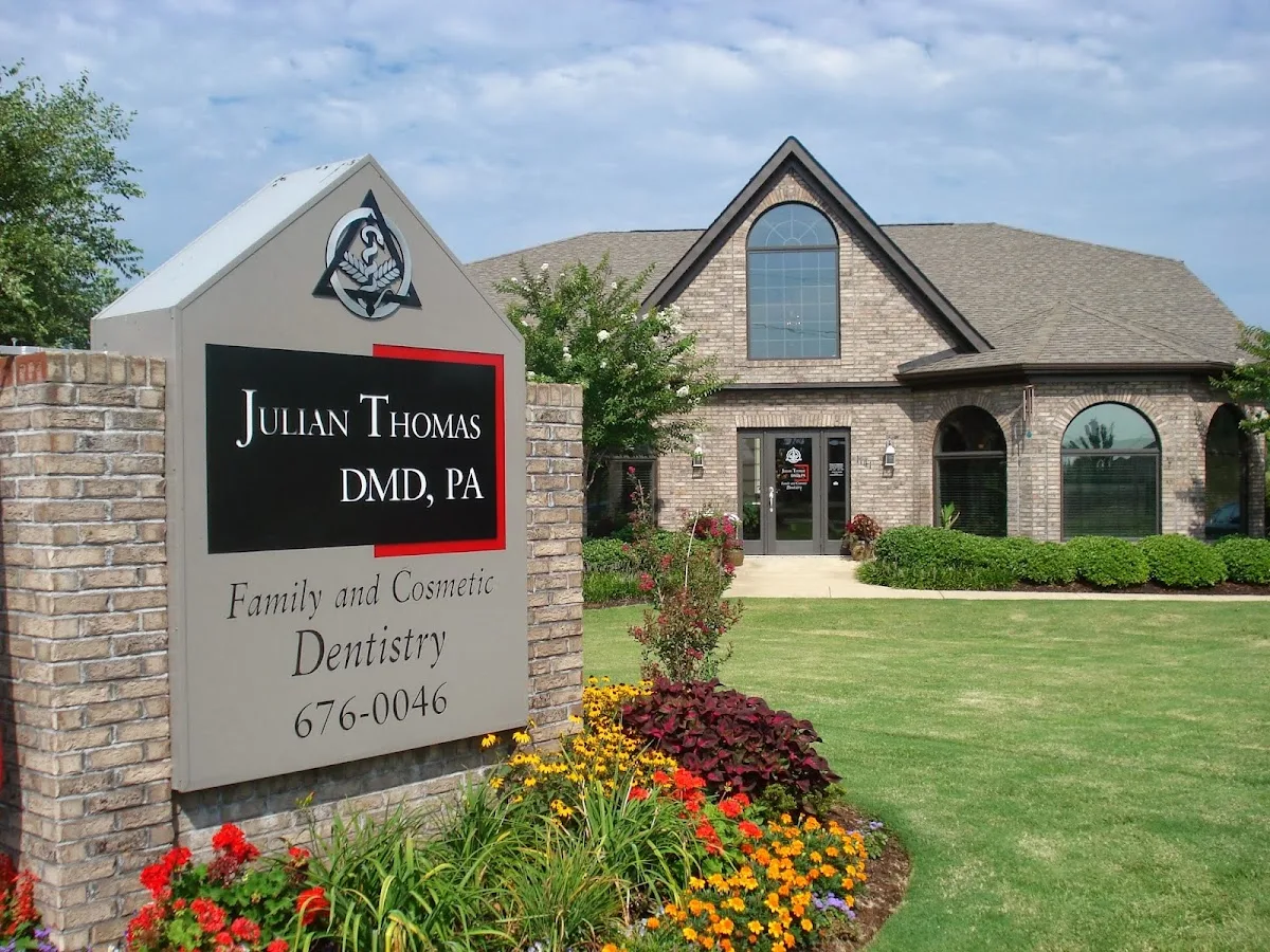 Julian Thomas DMD PA