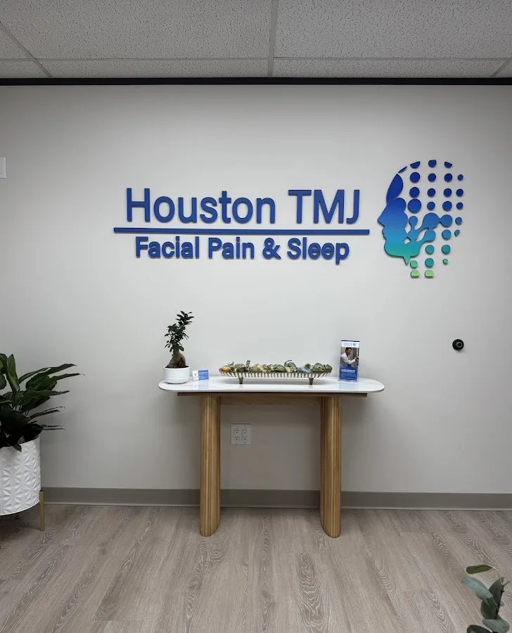 Konig Center for Cosmetic & Comprehensive Dentistry — photo 5