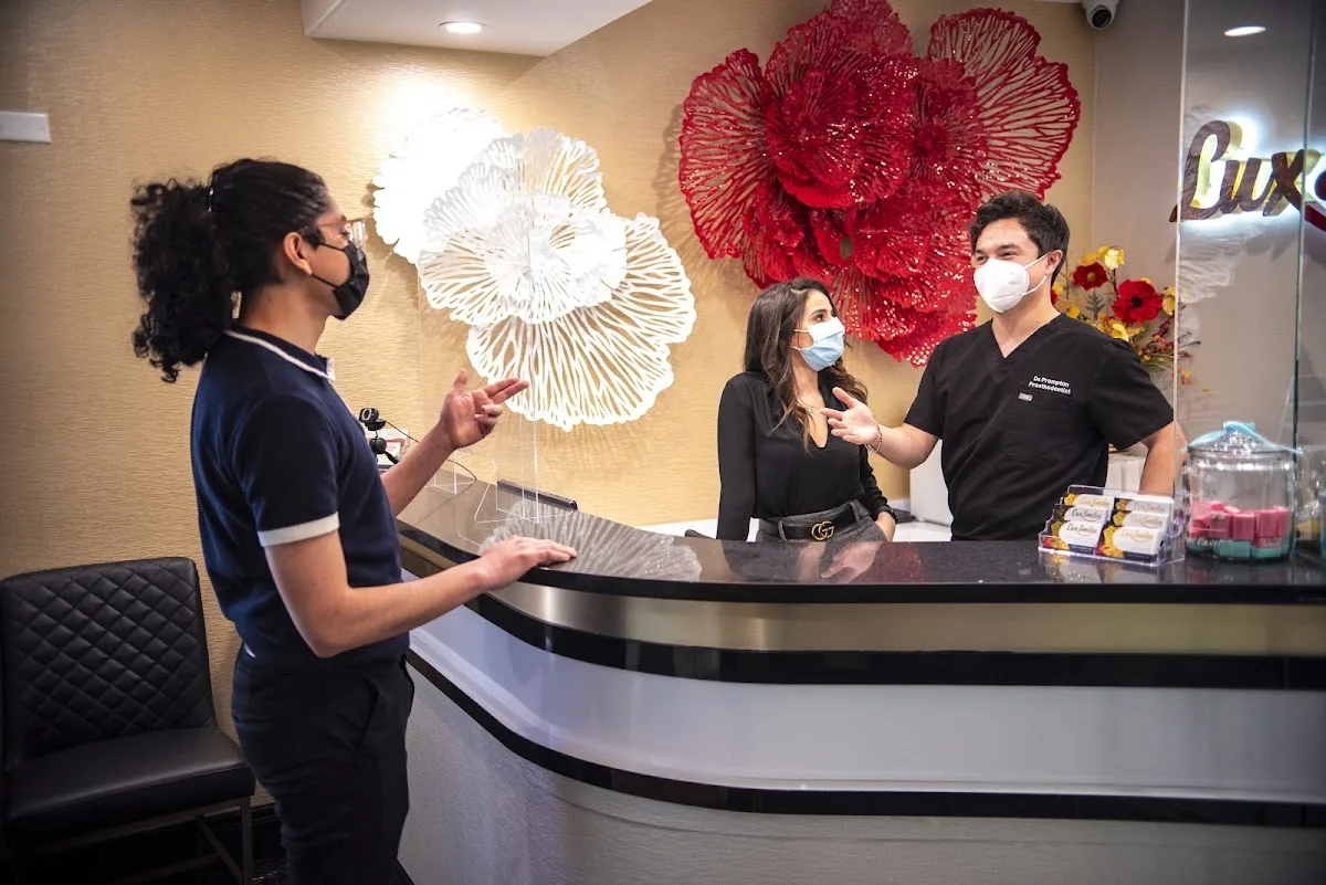 Lux Smiles Cosmetic Dentistry and Prosthodontics — photo 4