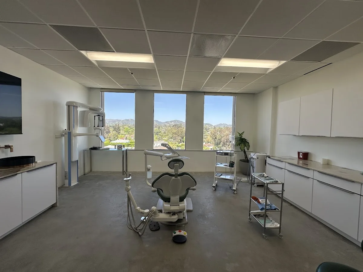 Luxe Dental Cosmetics — photo 4