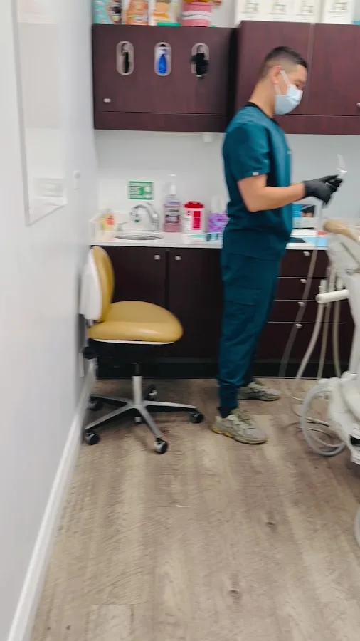 MARINA GRINS DENTAL — photo 3