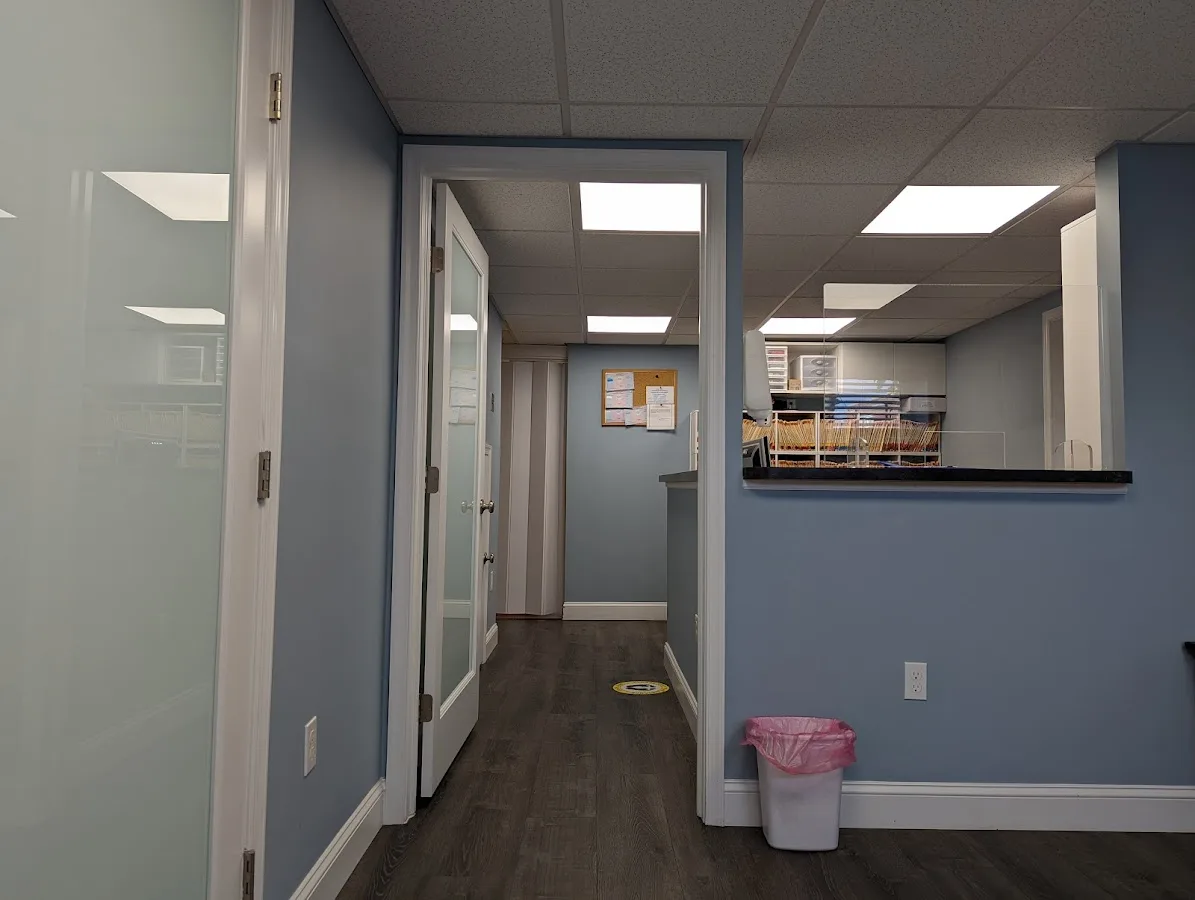 Marks Douglas R MD — photo 2