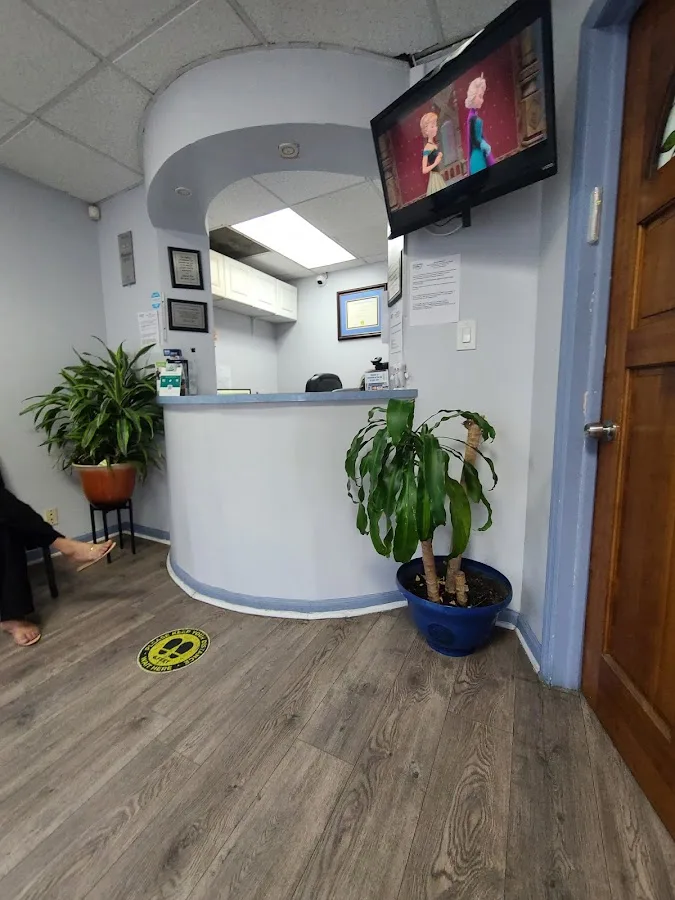 Metropolitan Smiles — photo 2