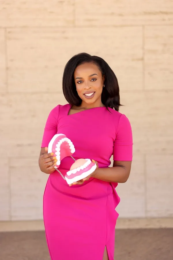 Museum Smiles — photo 2