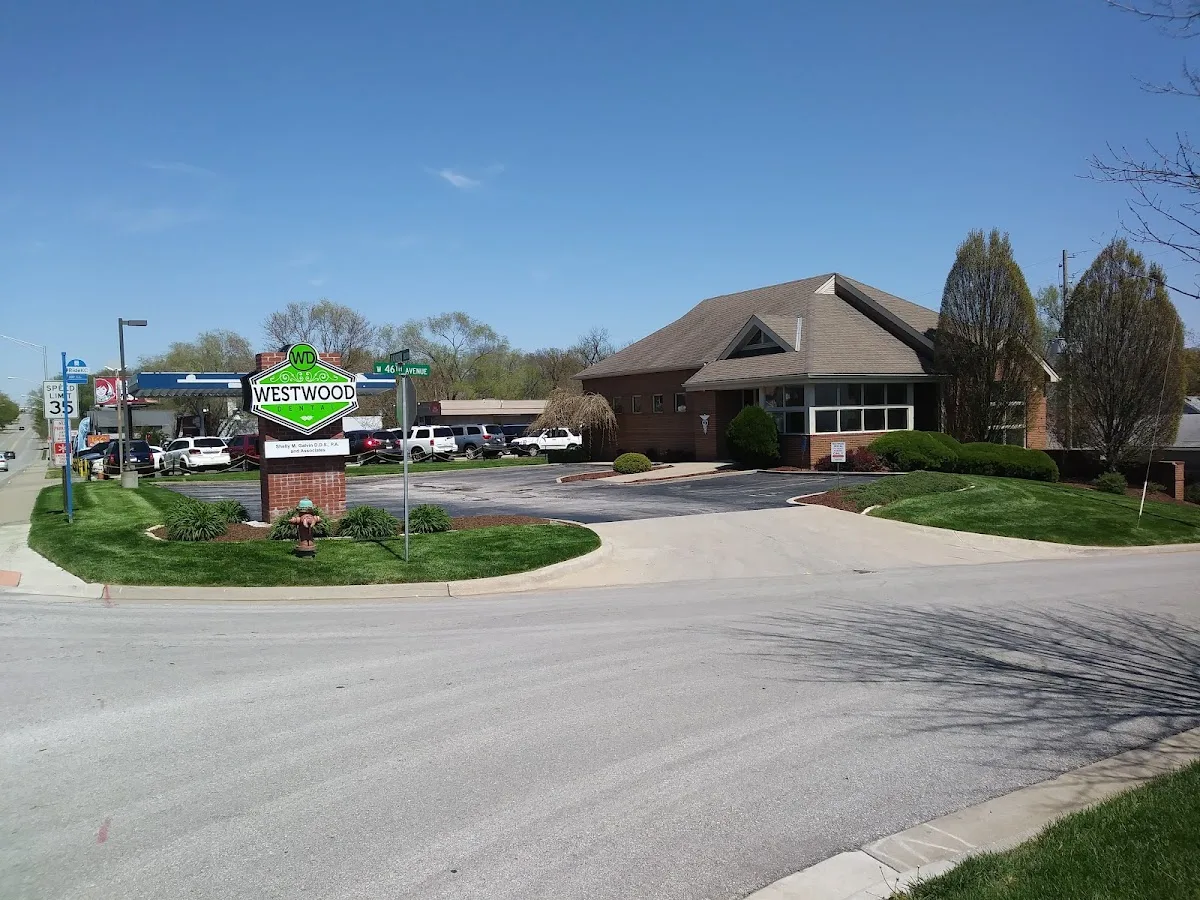 NKC Dental West Plaza — photo 4