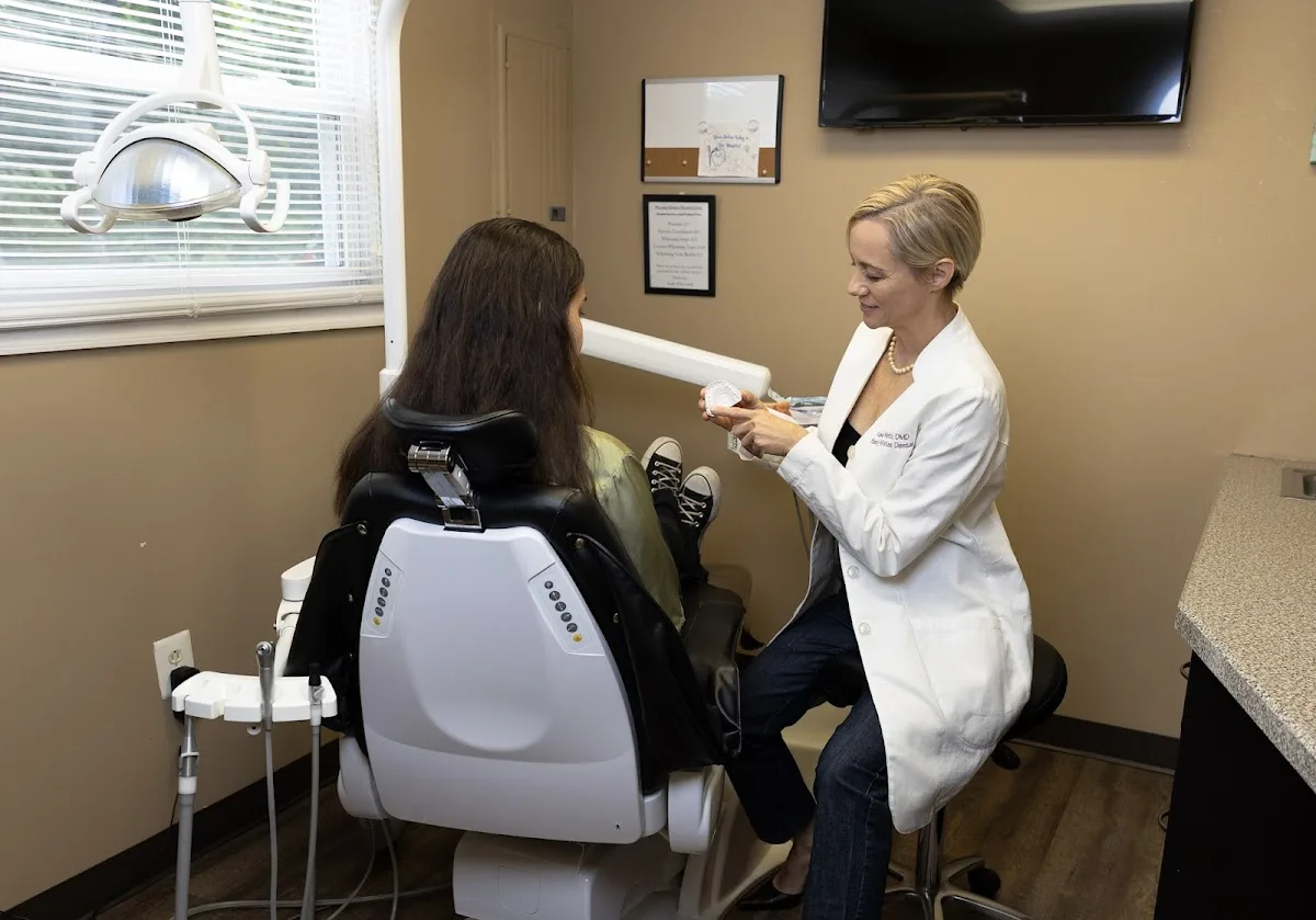 Pearly Whites Dental Care — photo 2