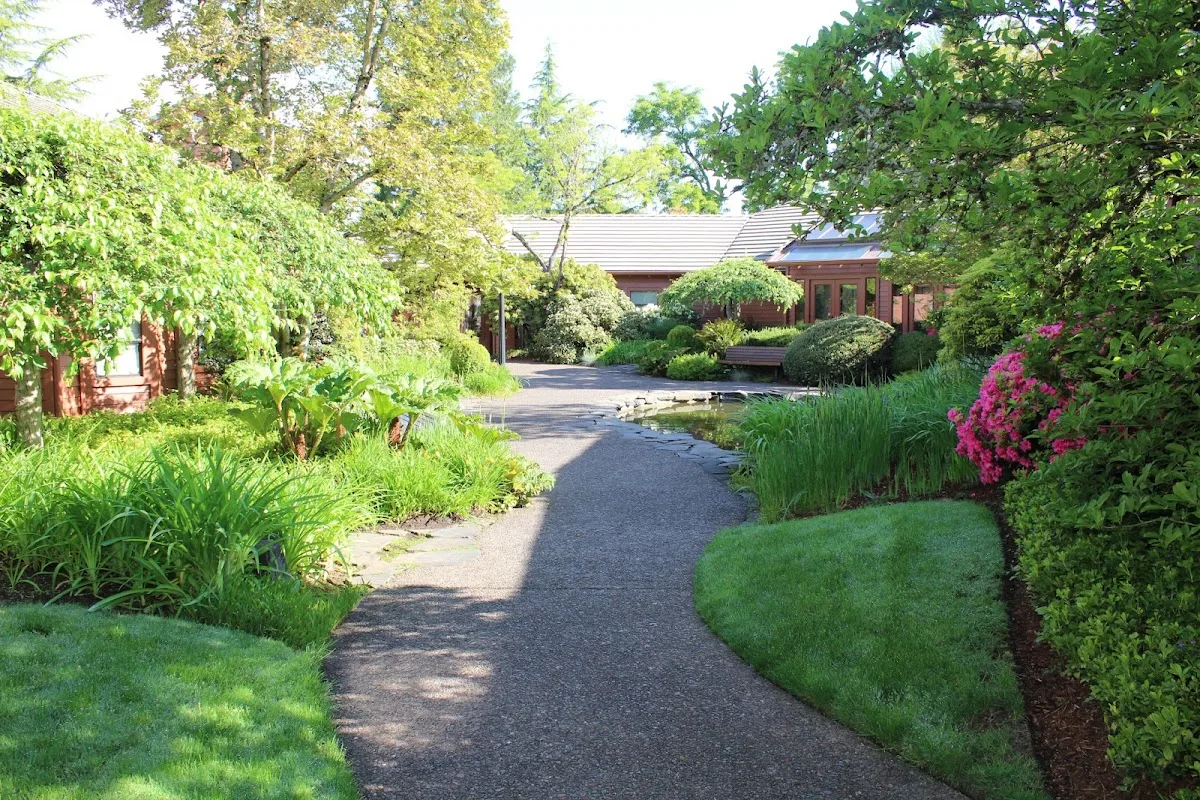 Pearly Whites of Eugene- Josephine Stokes, DDS