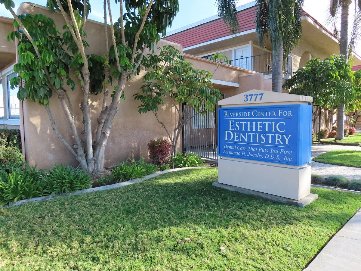 Riverside Center For Esthetic Dentistry — photo 1