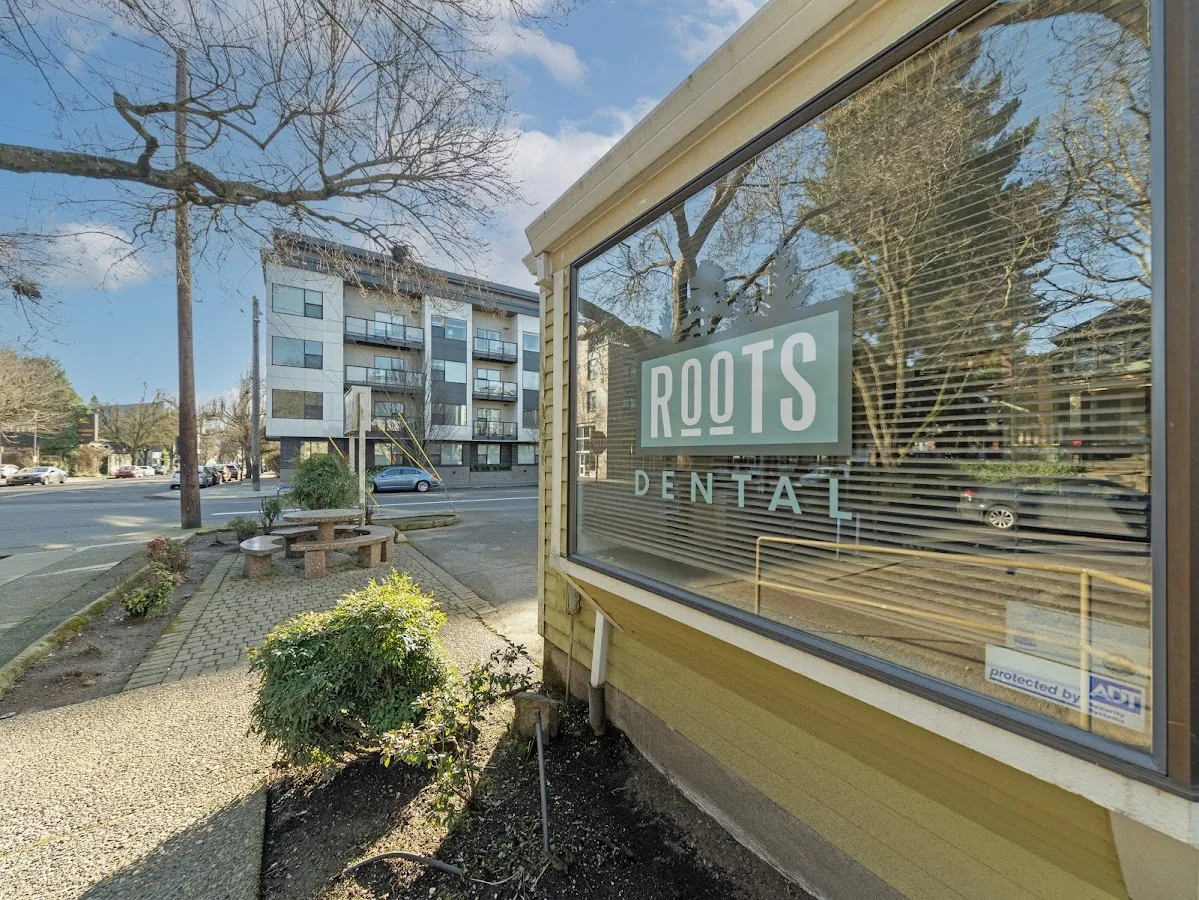Roots Dental & Dental Implant Center- Broadway — photo 3