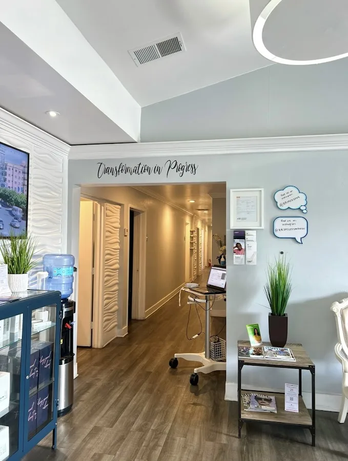 RR Smiles — photo 3