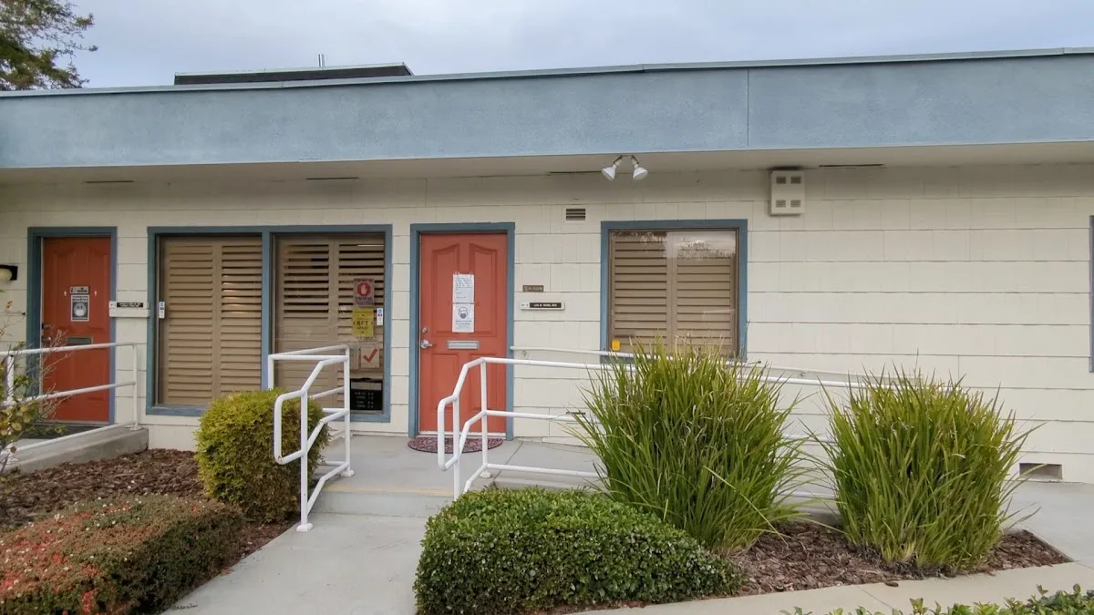 San Jose Smile Design: Les Wong, DDS — photo 3