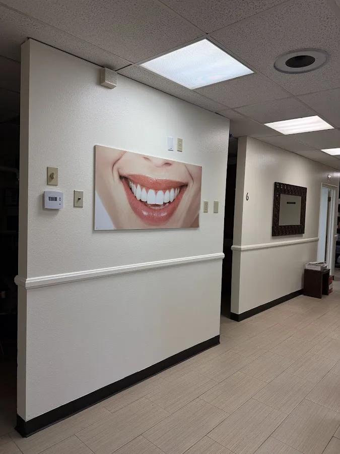 Santa Ana Magic Smile — photo 2