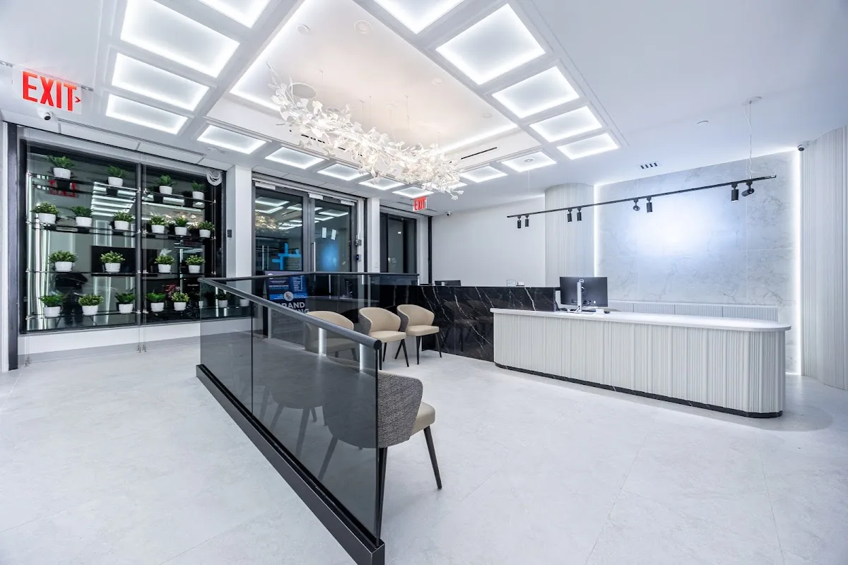 Signature Smile General & Cosmetic Dentistry - Crown Heights — photo 2