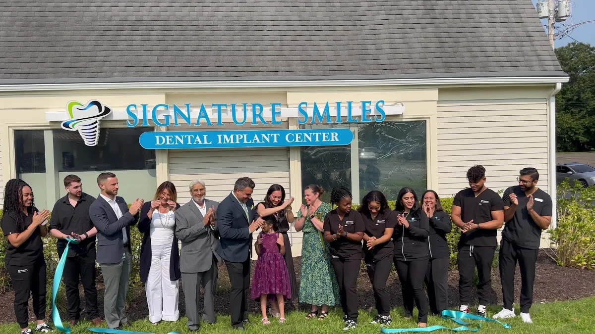 Signature Smiles Dental Implants and Cosmetic Dentistry — photo 3