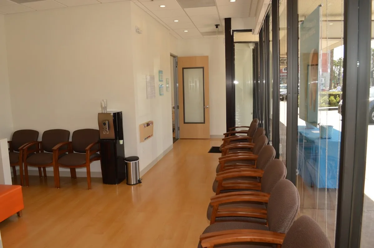 Smile The Spa - Dr. Julio Terra DDS — photo 5