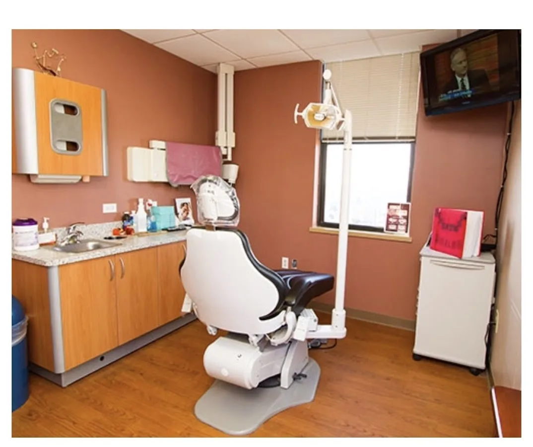 Smiles at Rittenhouse Square — photo 1