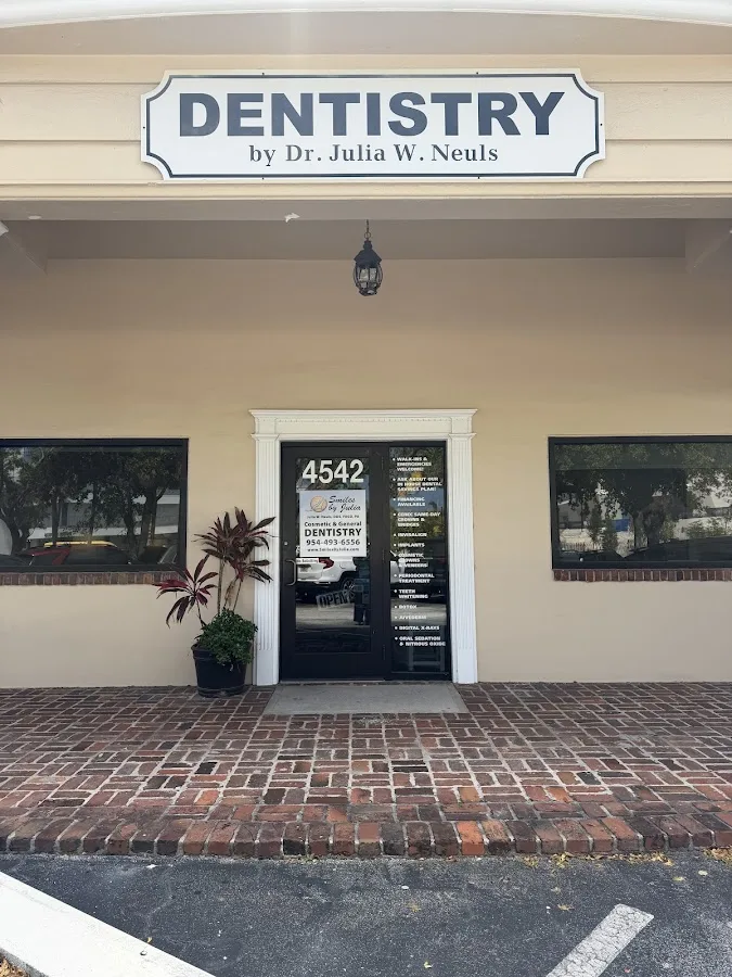 Smiles by Julia — photo 2